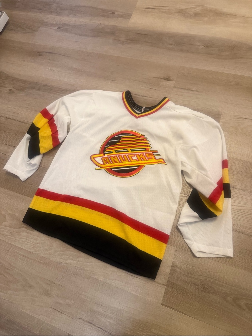 Vintage Vancouver Canucks Flying Skate Jersey